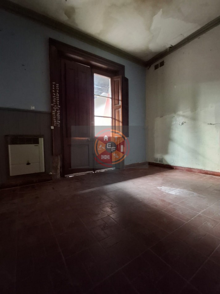 VENDE CASA CENTRICA!