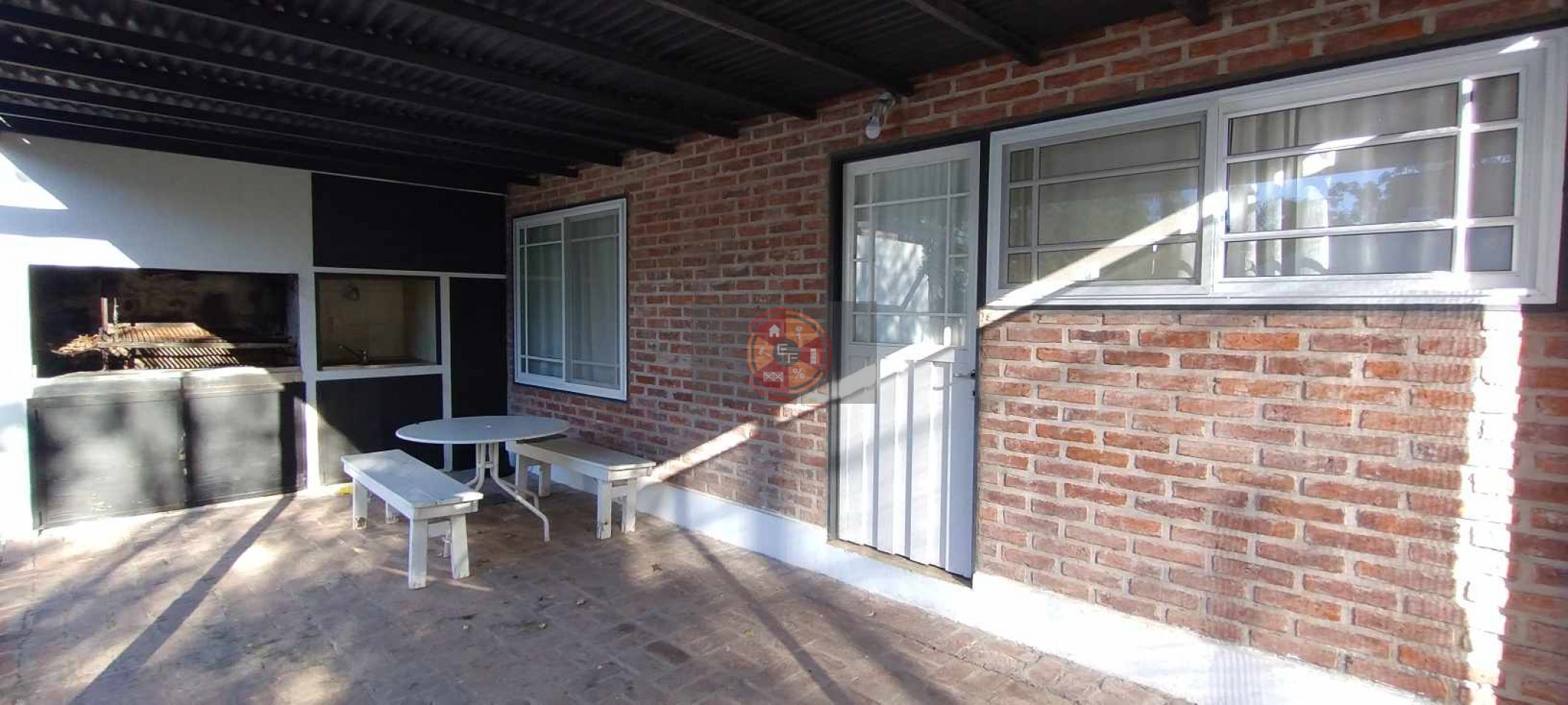 VENDE CASA EN PUEBLO BELGRANO!
