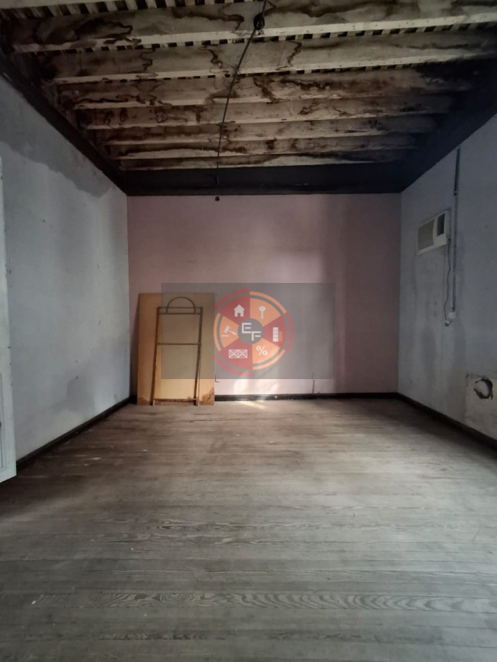 VENDE CASA CENTRICA!