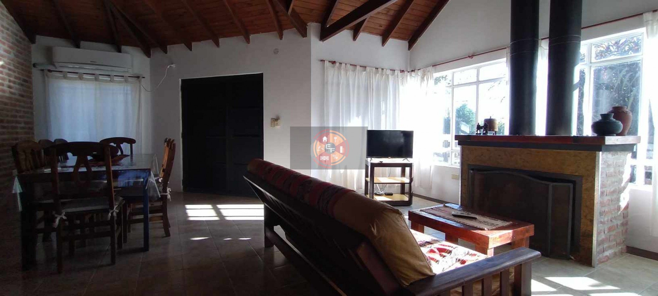 VENDE CASA EN PUEBLO BELGRANO!