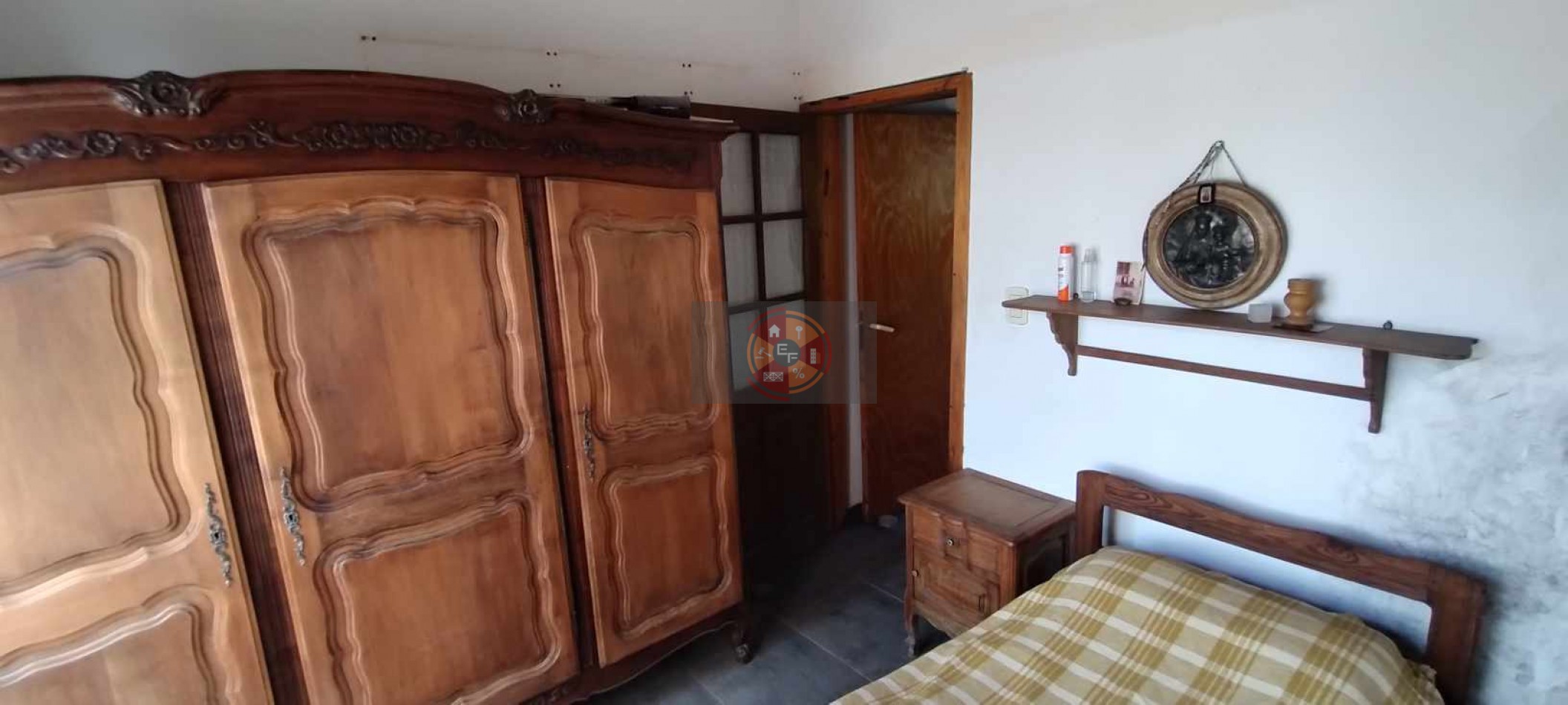 VENDE CASA CON PISCINA Y AMPLIO PARQUE!