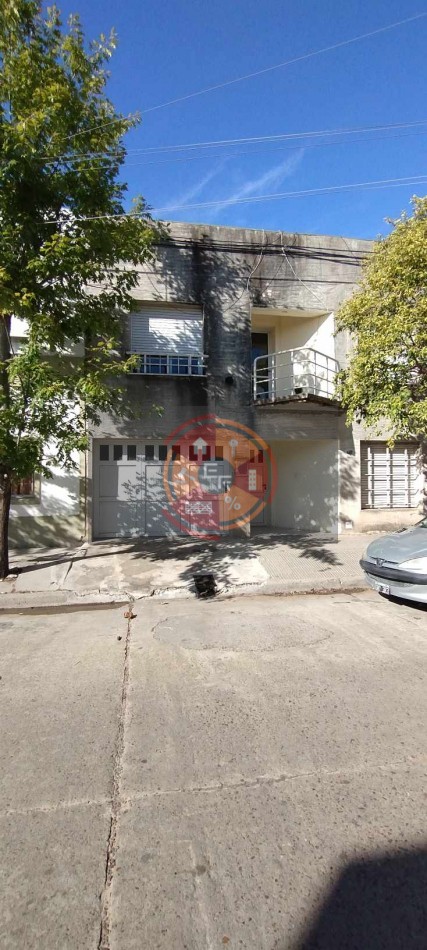 VENDE CASA EN ZONA COSTANERA!