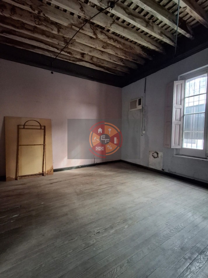 VENDE CASA CENTRICA!