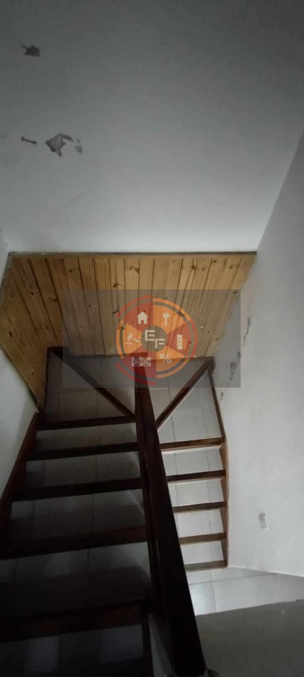 VENDE CASA EN ZONA COSTANERA!