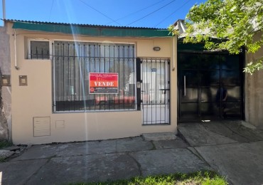 VENDE CASA EN CGT DE GERVASIO MENDEZ!