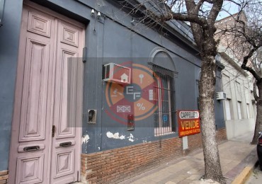VENDE CASA CENTRICA!